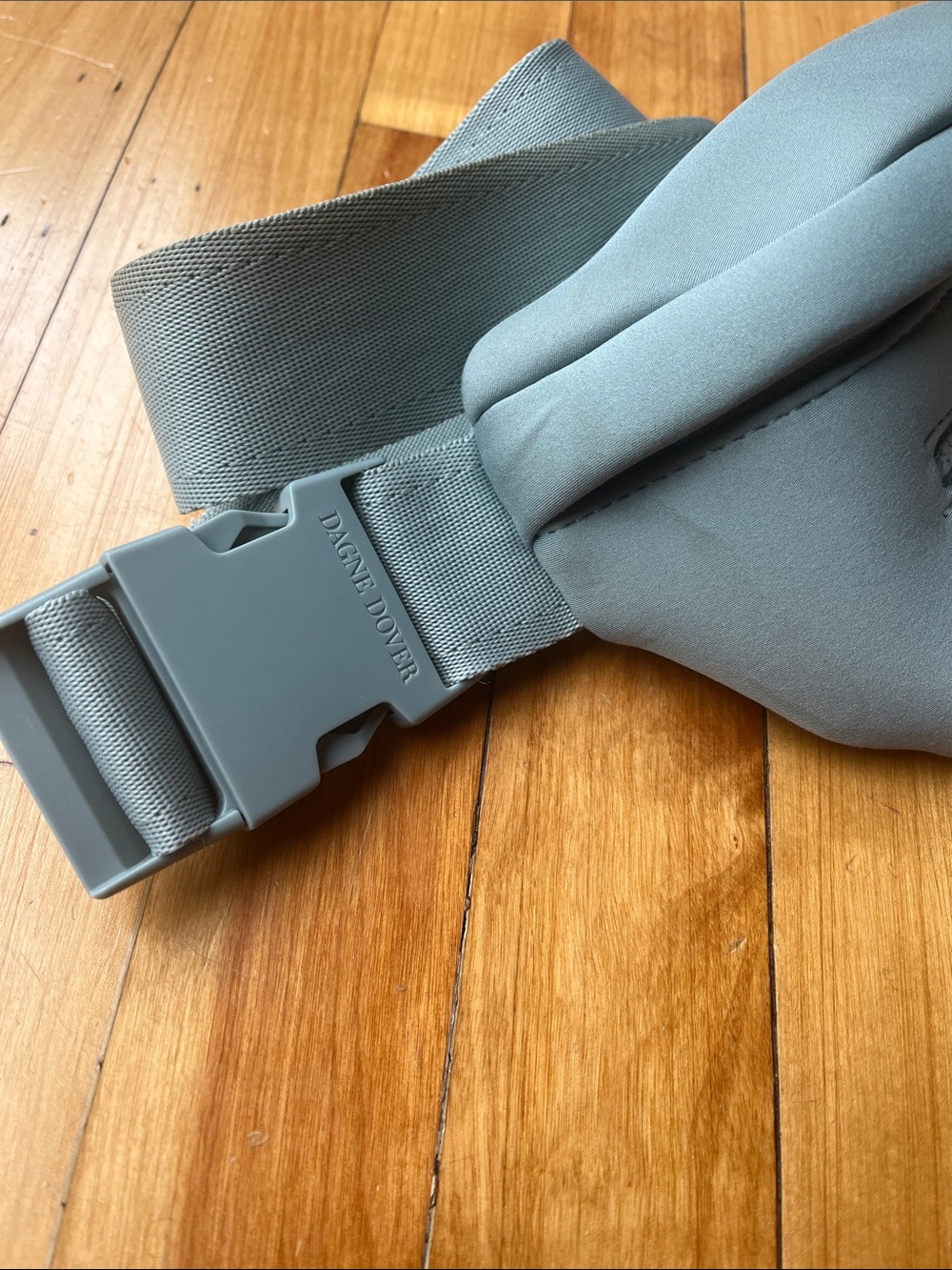 Dagne Dover Ace Fanny Pack Neoprene Bumbag Belt Bag green blue sage - Picture 5 of 5